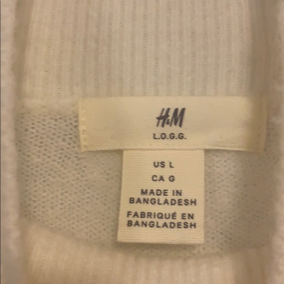 H&M Sweater. NEVER WORN. Size L. - Picture 3 of 3